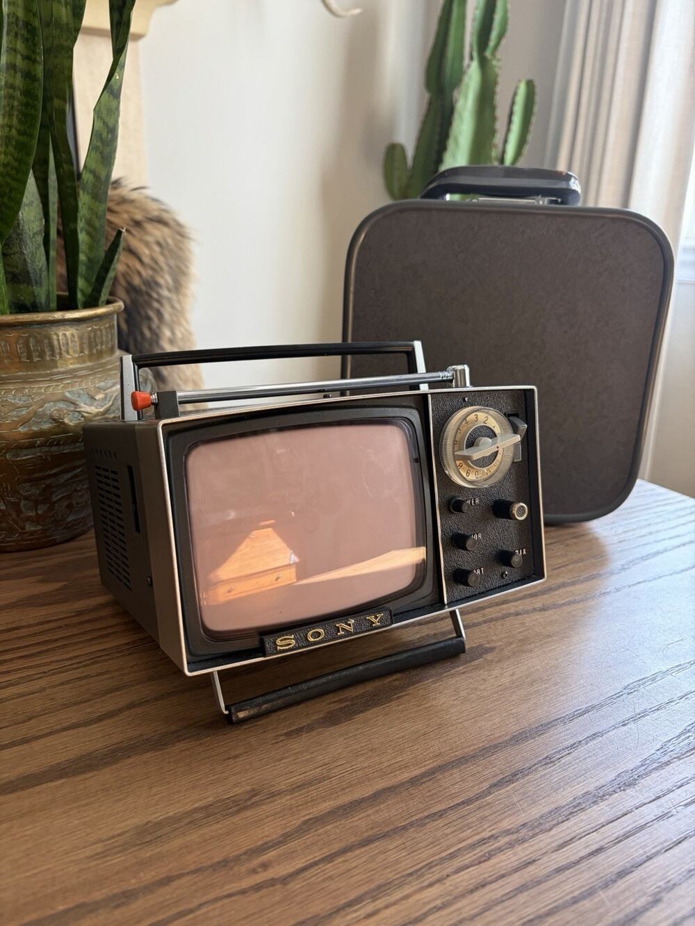 Vintage 1969 Sony Micro TV 5-303W Portable Television with Case